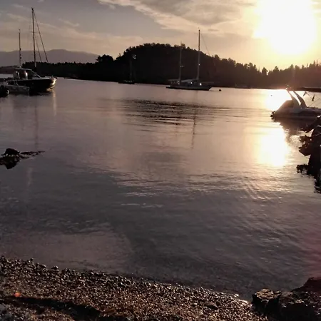 아파트 A2- Alexandri 니드리